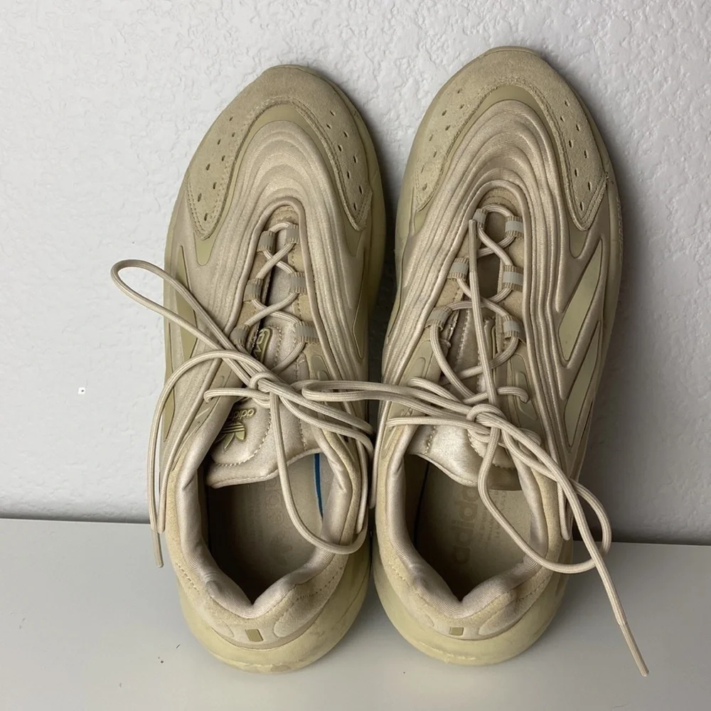 Adidas tan Ozelia sneakers